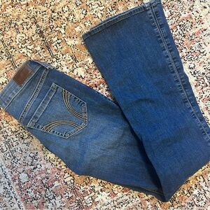 HOLLISTER Mid rise bootcut jean